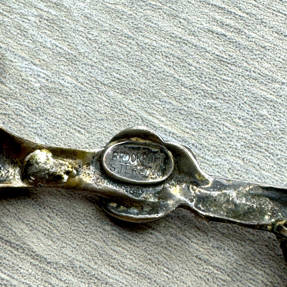 Vintage Brookraft Sterling Giraffe Brooch - Picture 4 of 4